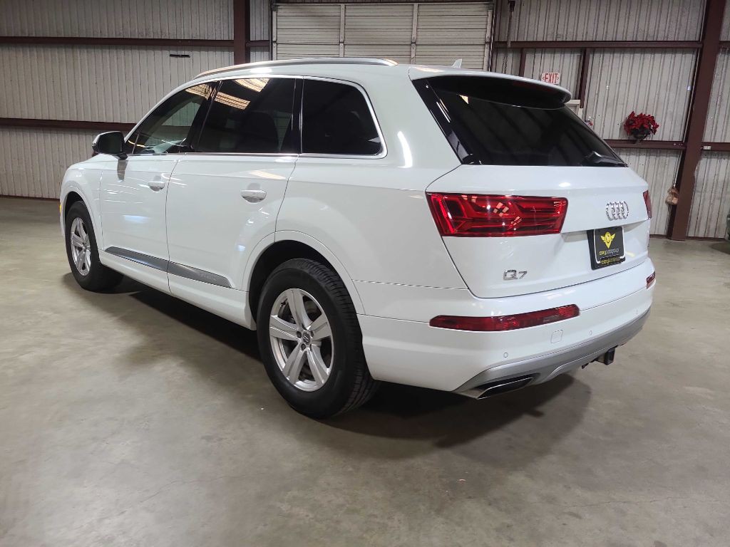 2018 Audi Q7 Image 12