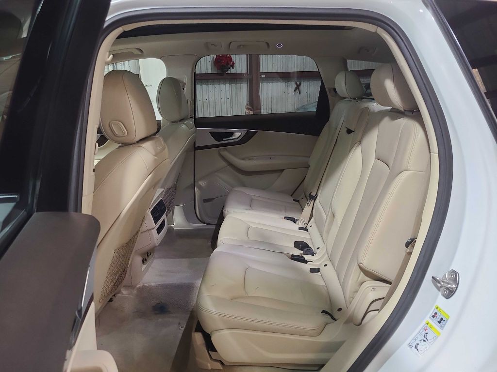 2018 Audi Q7 Image 25
