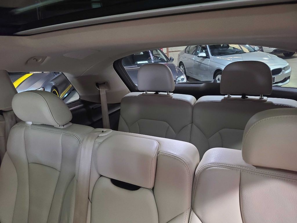 2018 Audi Q7 Image 26