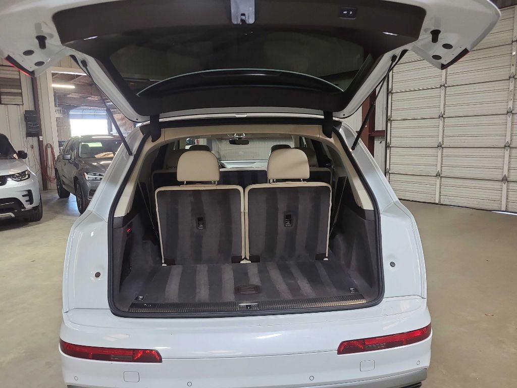 2018 Audi Q7 Image 27