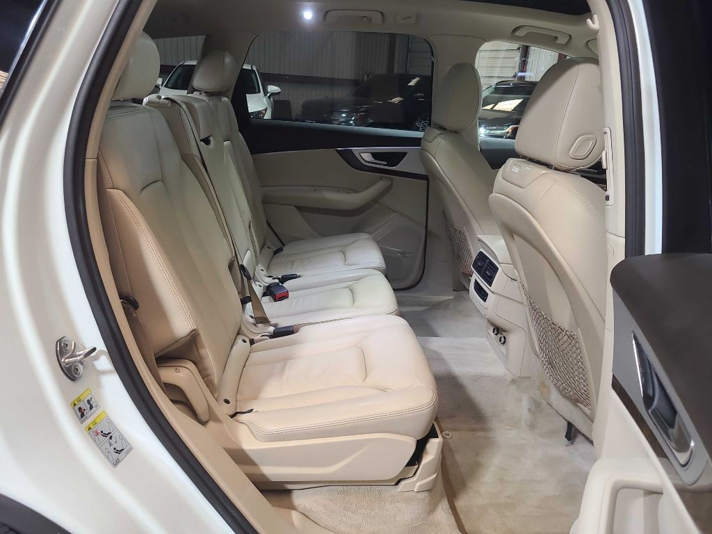 2018 Audi Q7 Image 31