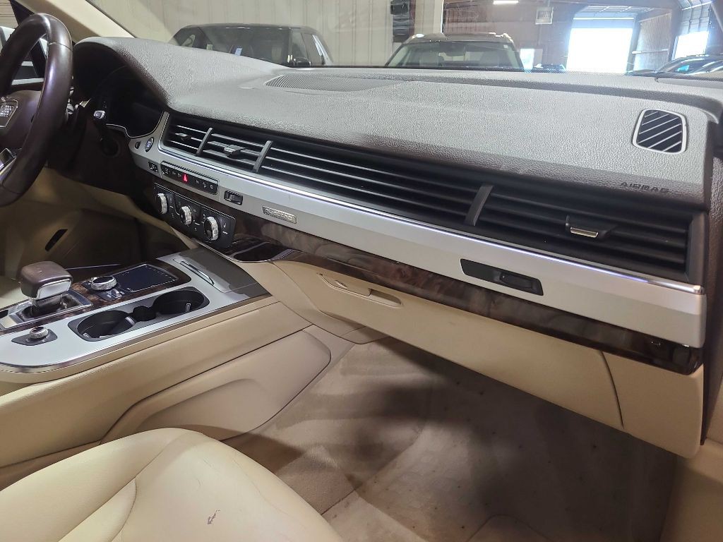 2018 Audi Q7 Image 34