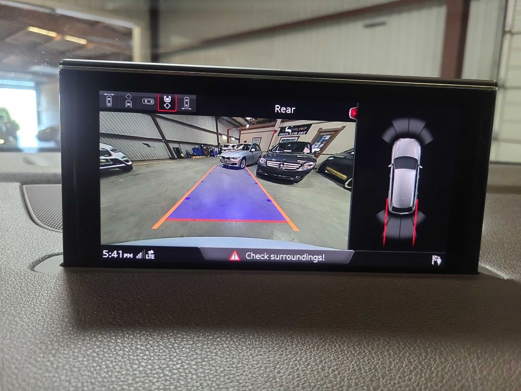 2018 Audi Q7 Image 45