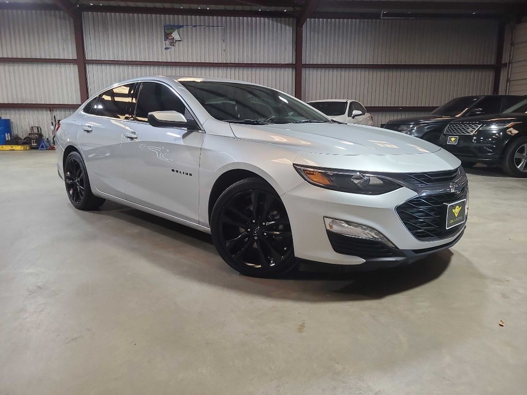 2022 Chevrolet Malibu Image 3