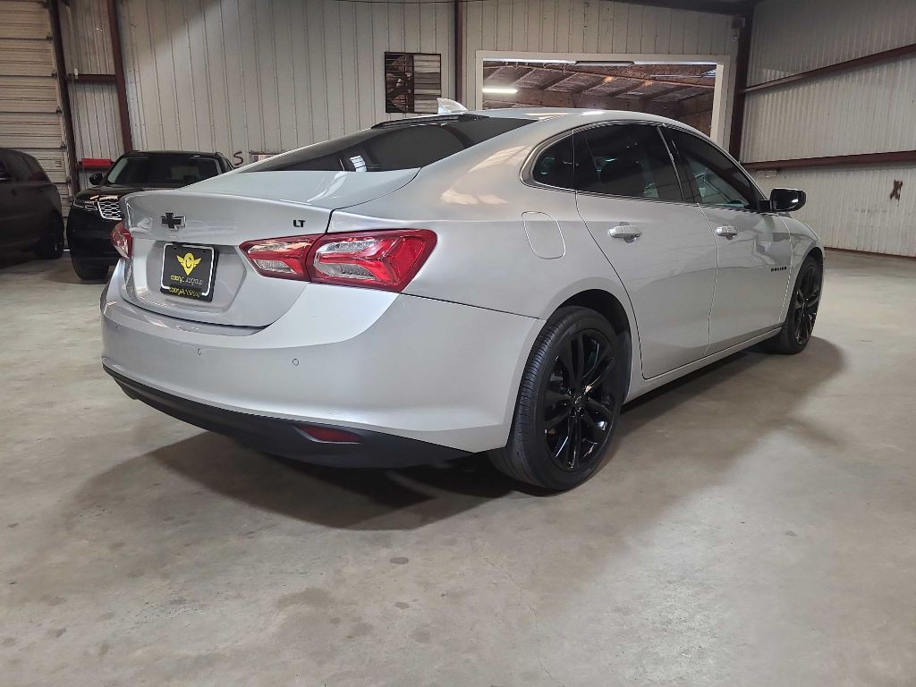 2022 Chevrolet Malibu Image 10