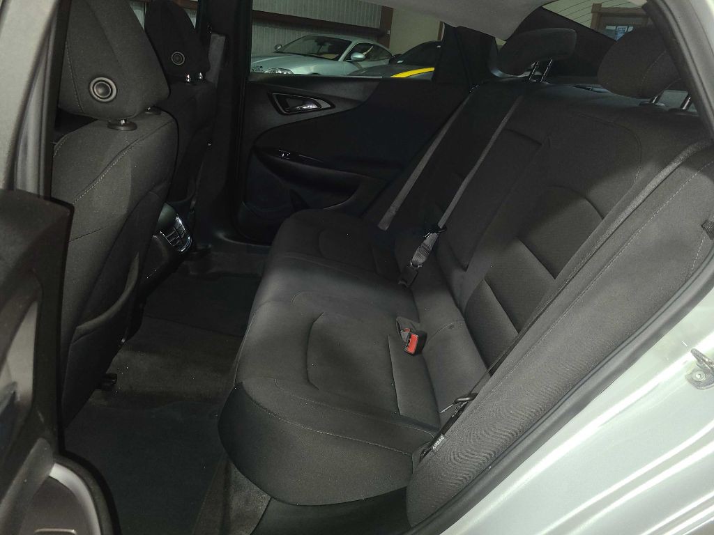 2022 Chevrolet Malibu Image 24