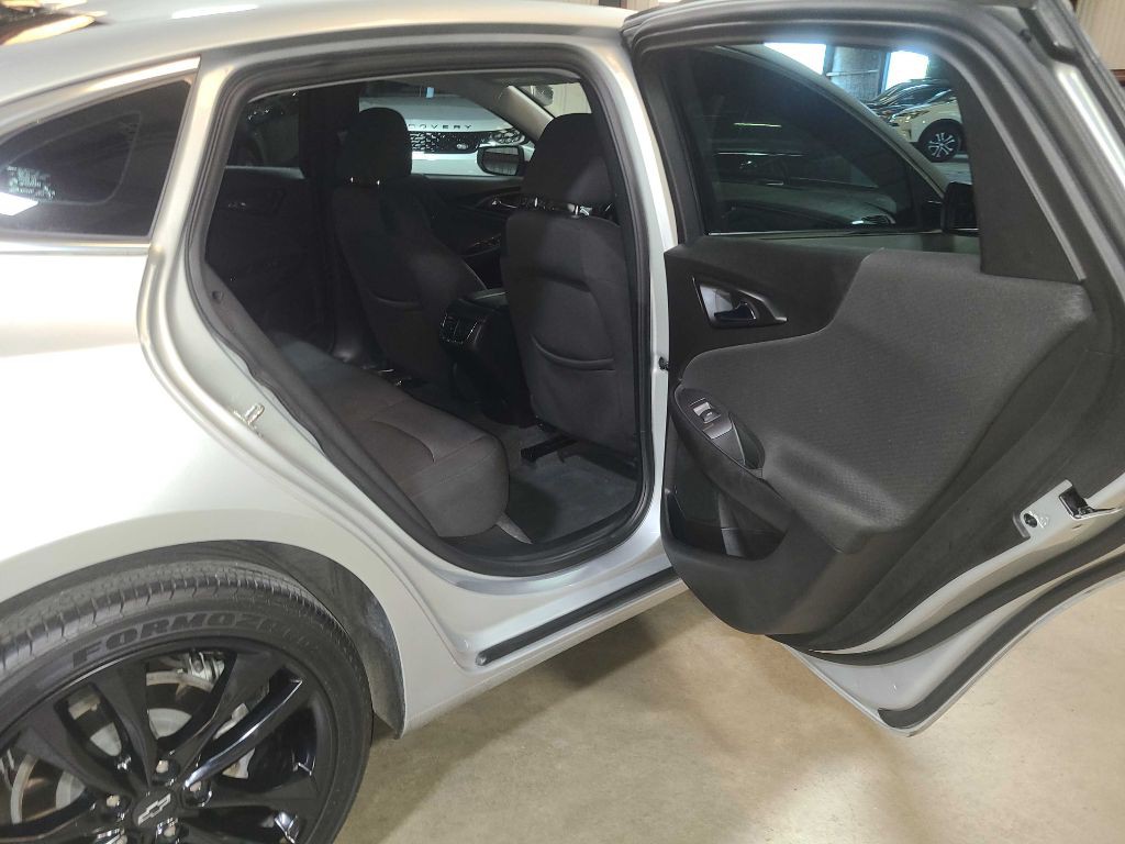 2022 Chevrolet Malibu Image 25