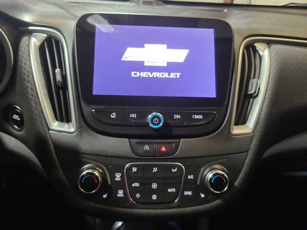 2022 Chevrolet Malibu Image 35