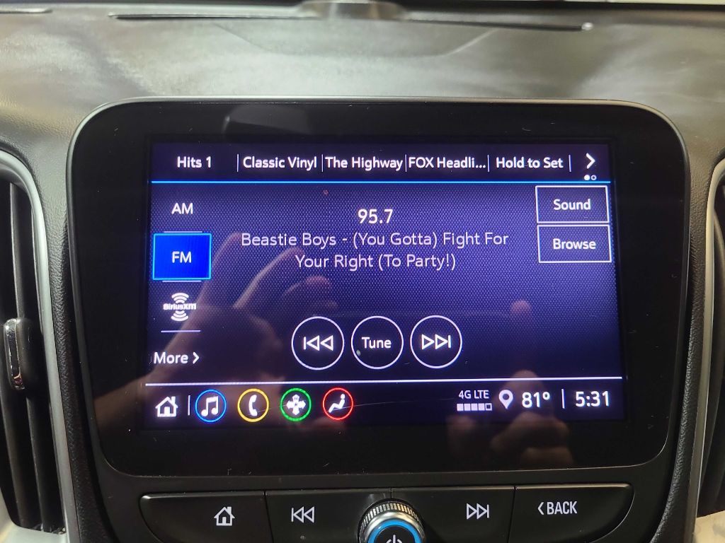 2022 Chevrolet Malibu Image 40