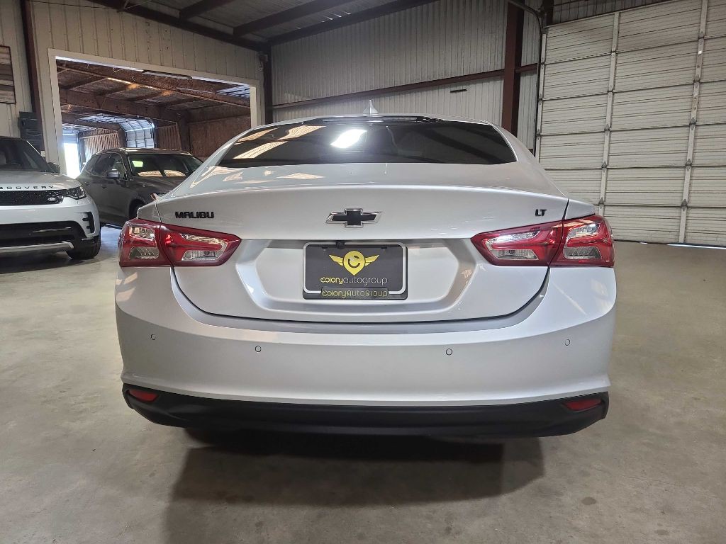 2022 Chevrolet Malibu Image 9