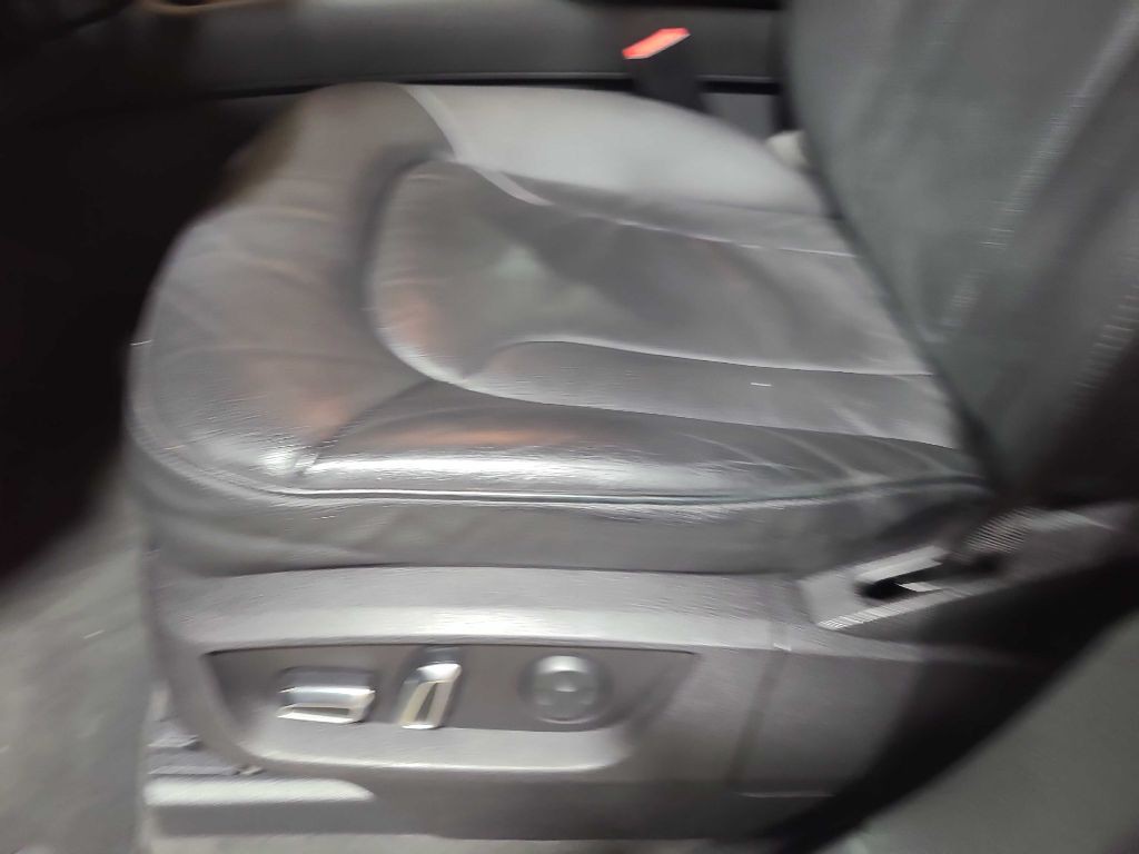 2013 Audi Q7 Image 37