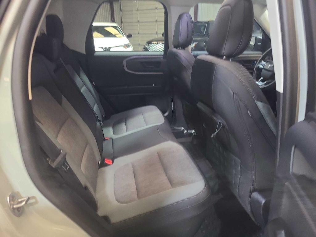 2021 Ford Bronco Image 28