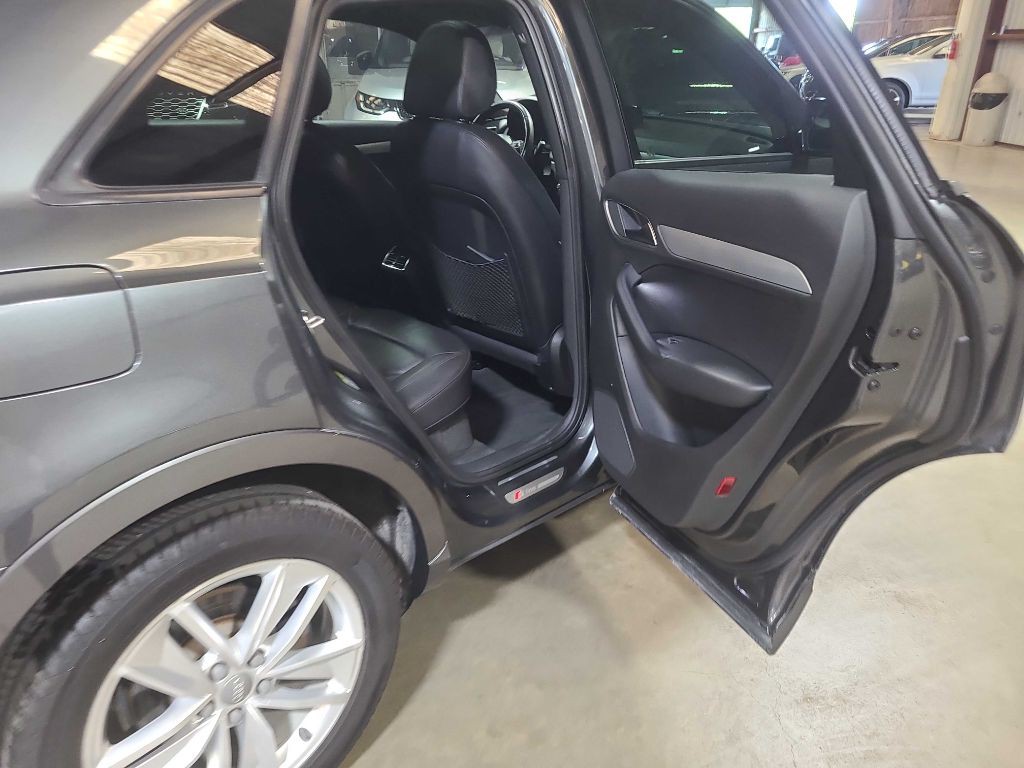 2018 Audi Q3 Image 30