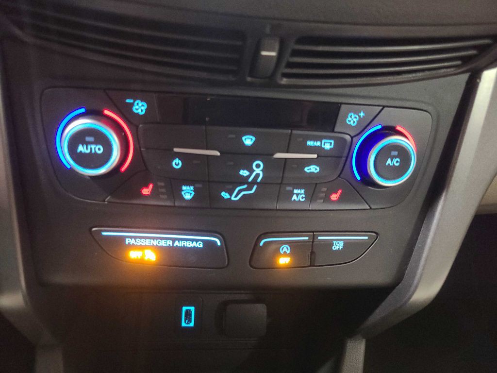 2018 Ford Escape Image 40