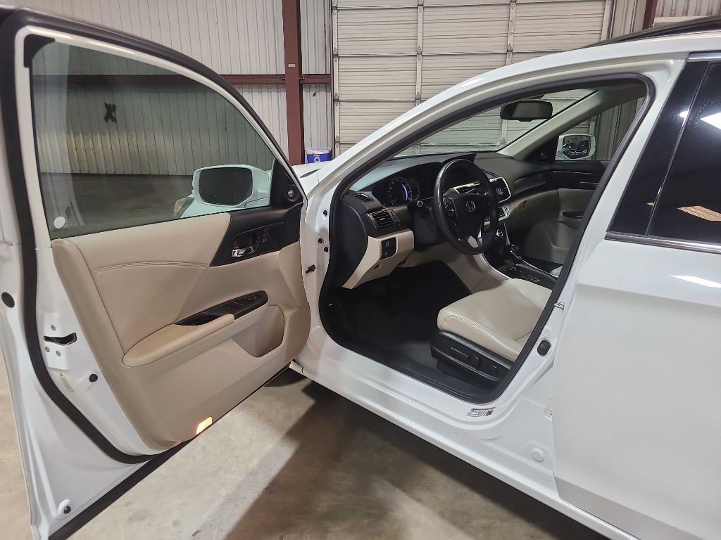 2014 Honda Accord Image 21