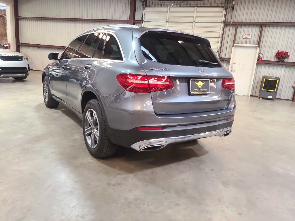 2018 Mercedes-Benz GLC-Class Image 11