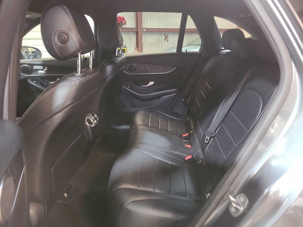 2018 Mercedes-Benz GLC-Class Image 25
