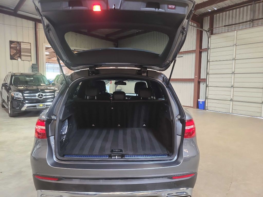 2018 Mercedes-Benz GLC-Class Image 26