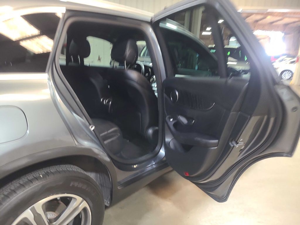 2018 Mercedes-Benz GLC-Class Image 28