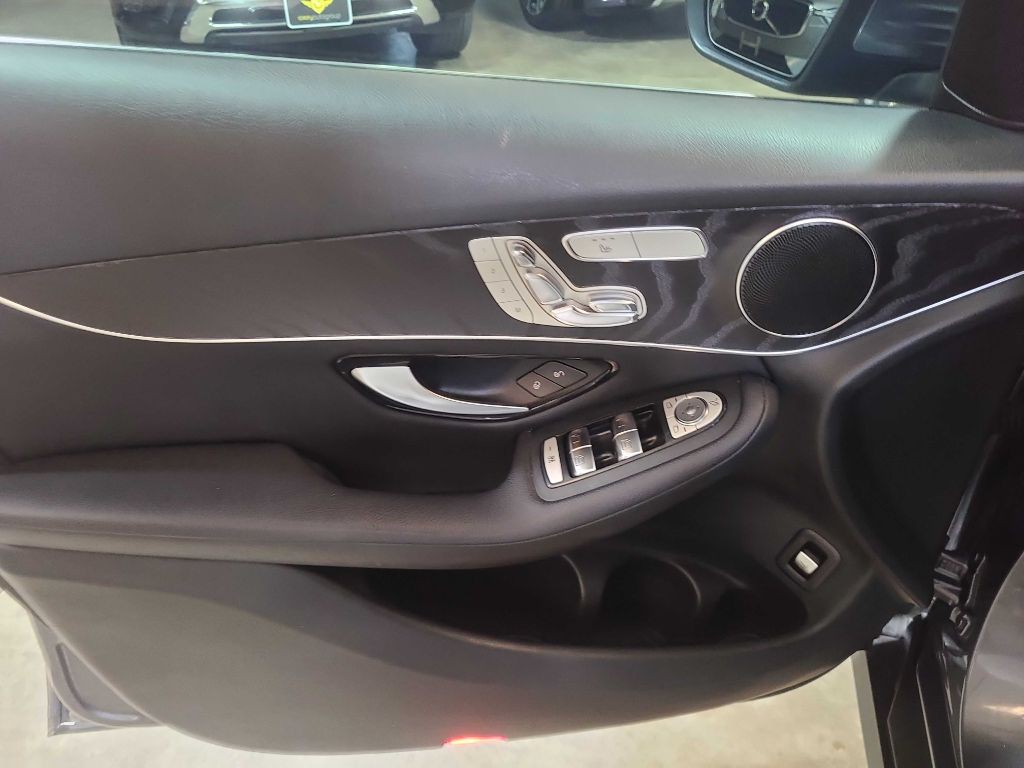 2018 Mercedes-Benz GLC-Class Image 34