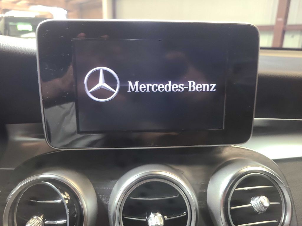 2018 Mercedes-Benz GLC-Class Image 36