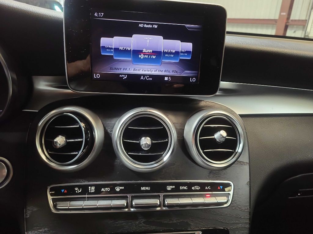 2018 Mercedes-Benz GLC-Class Image 38