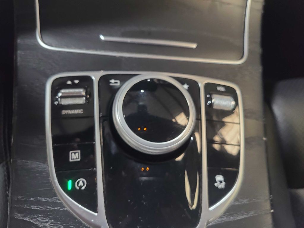 2018 Mercedes-Benz GLC-Class Image 40