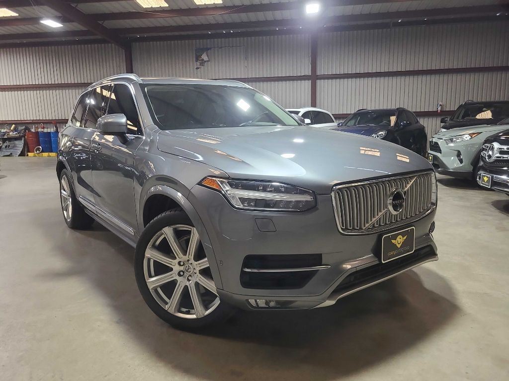 2018 Volvo XC90 Image 2