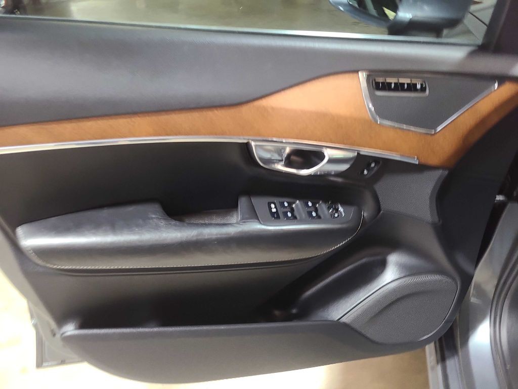 2018 Volvo XC90 Image 37