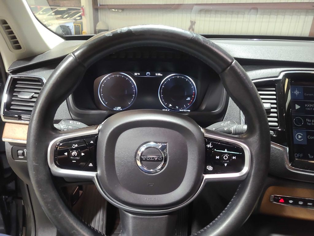 2018 Volvo XC90 Image 38