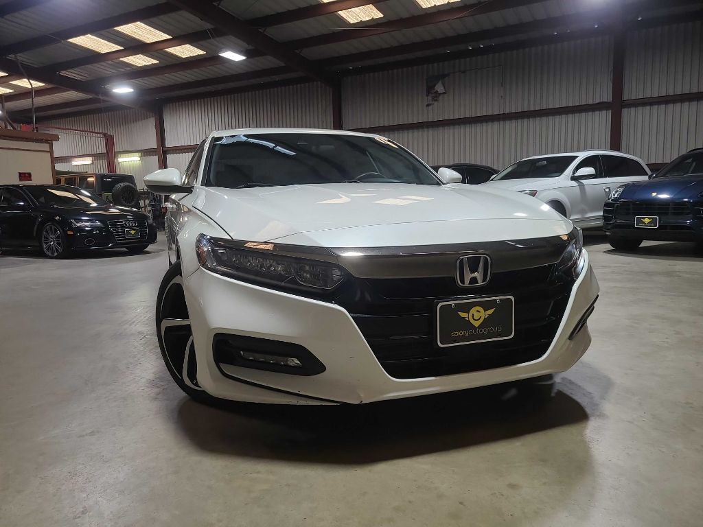 2019 Honda Accord Image 2