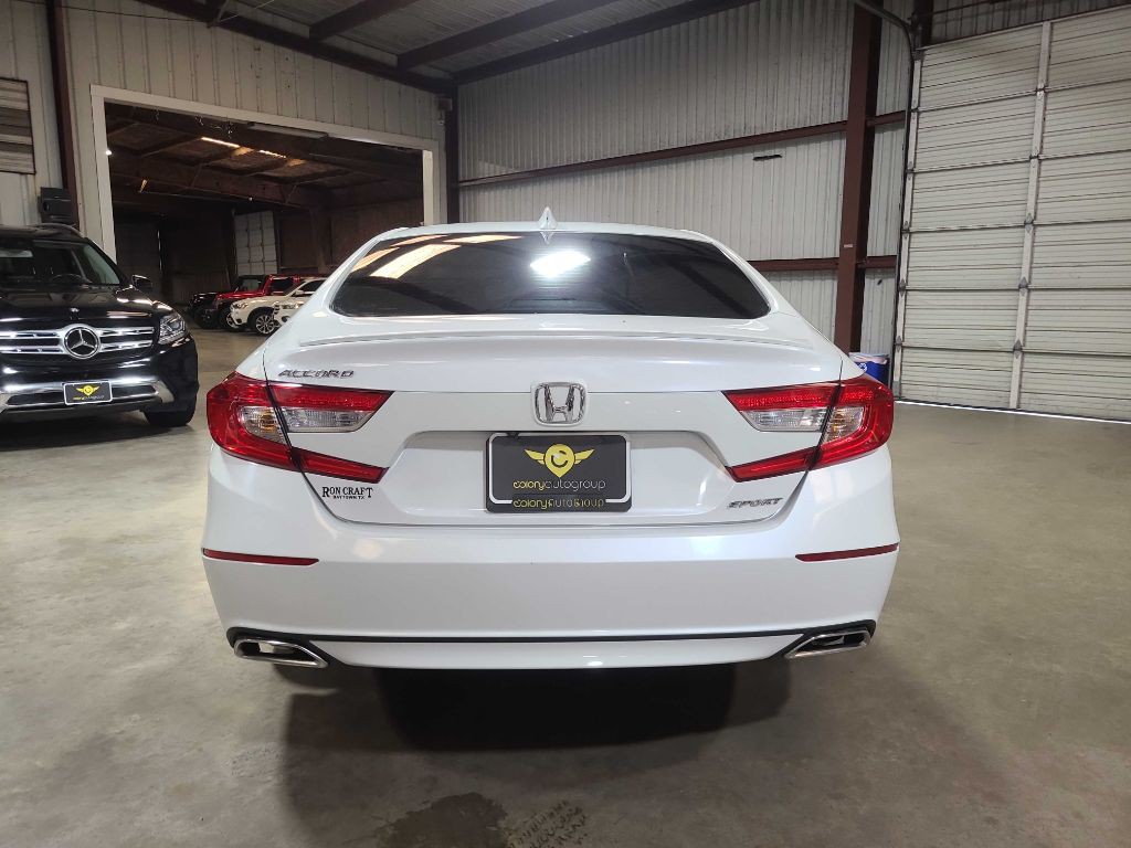 2019 Honda Accord Image 8