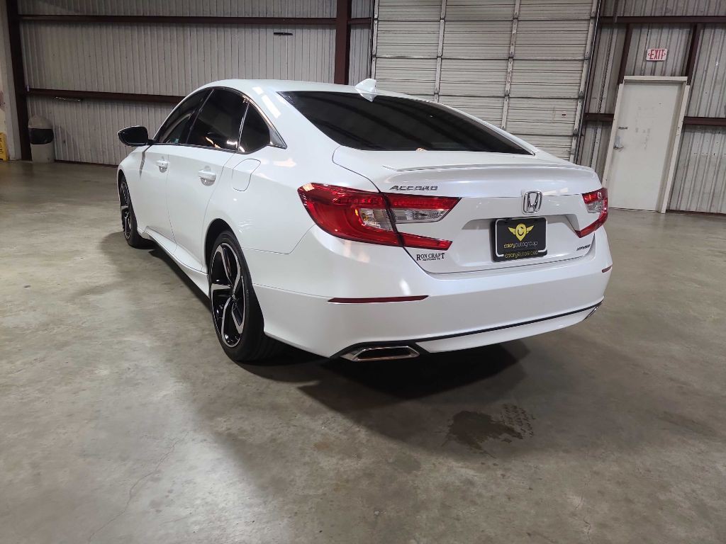 2019 Honda Accord Image 9