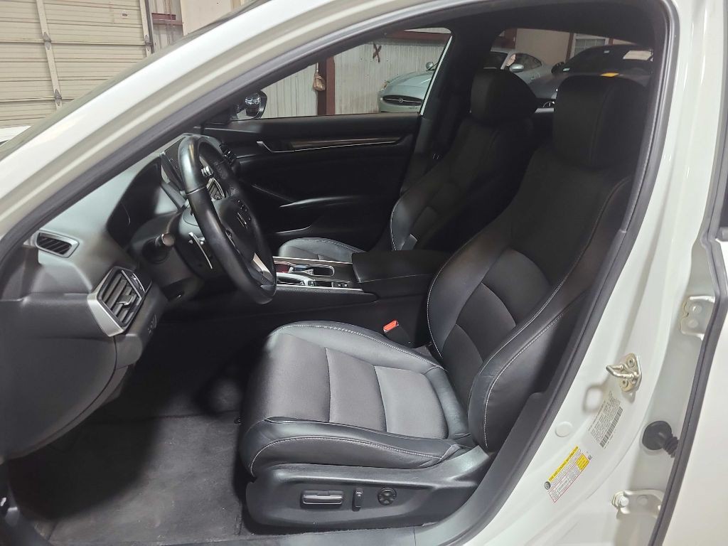 2019 Honda Accord Image 19