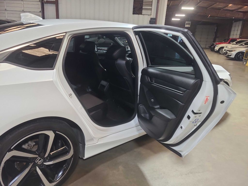 2019 Honda Accord Image 22