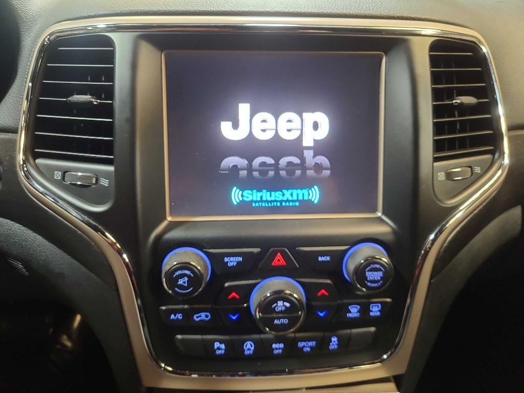 2016 Jeep Grand Cherokee Image 30