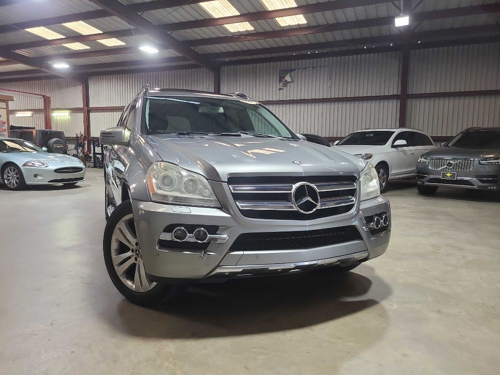 2011 Mercedes-Benz GL-Class Image 1