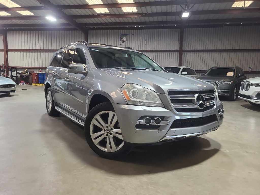 2011 Mercedes-Benz GL-Class Image 2