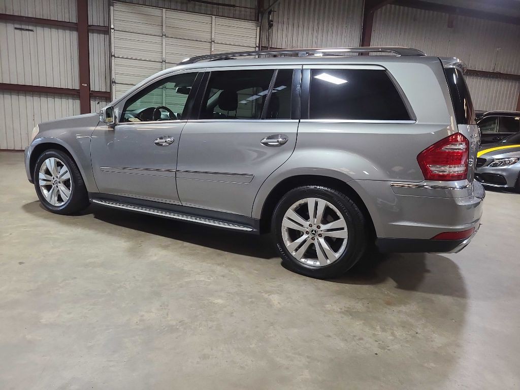 2011 Mercedes-Benz GL-Class Image 10