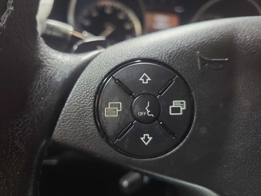 2011 Mercedes-Benz GL-Class Image 37