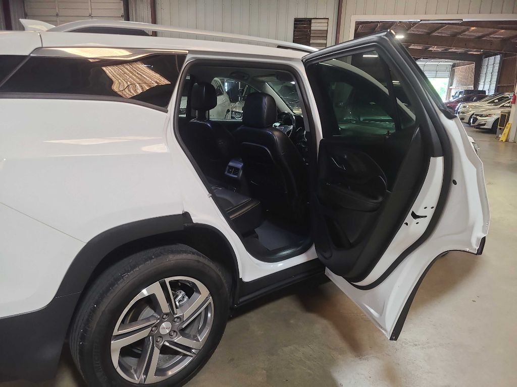2020 GMC Terrain Image 23