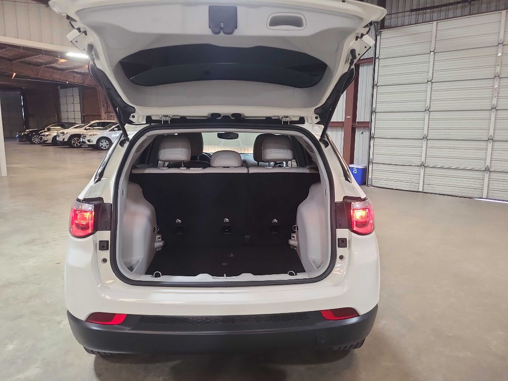 2020 Jeep Compass Image 24