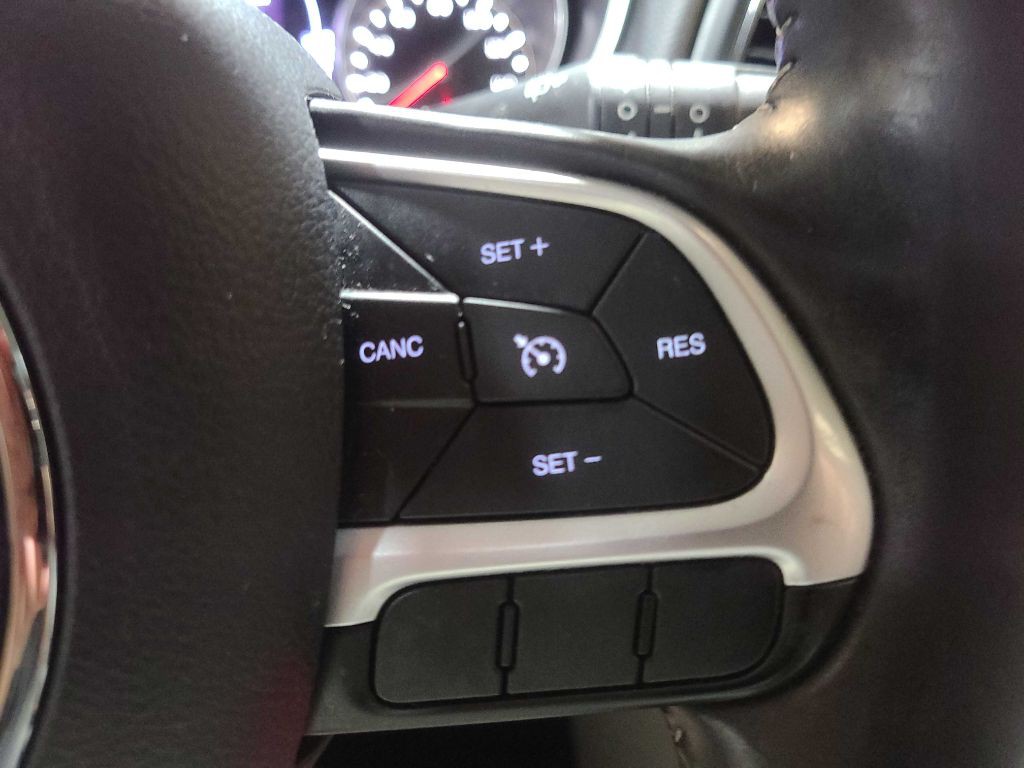 2020 Jeep Compass Image 37