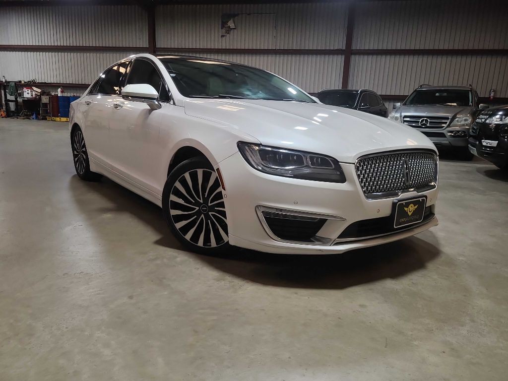 2018 Lincoln MKZ Image 2