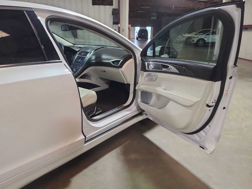 2018 Lincoln MKZ Image 27