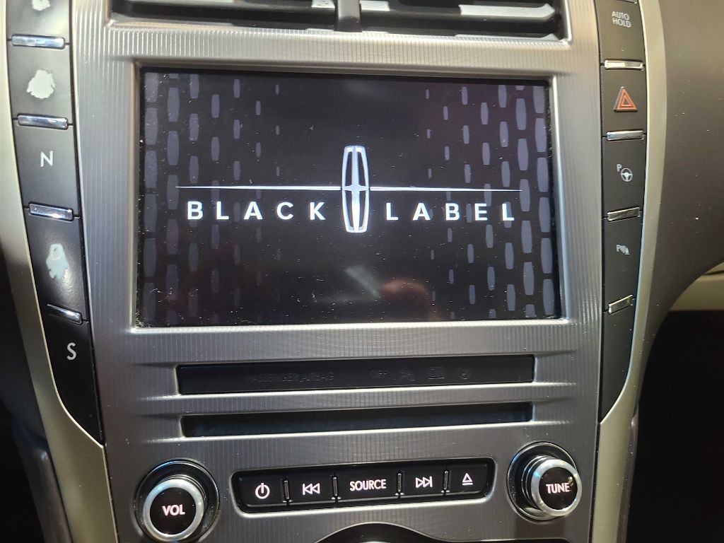 2018 Lincoln MKZ Image 32
