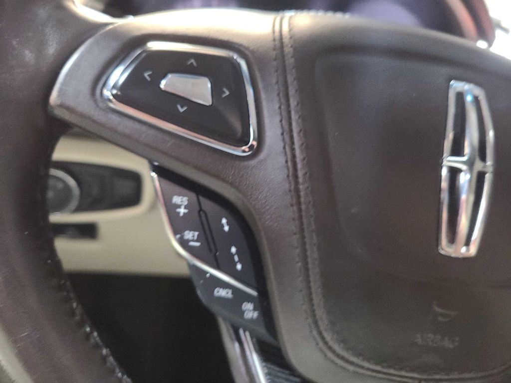 2018 Lincoln MKZ Image 35