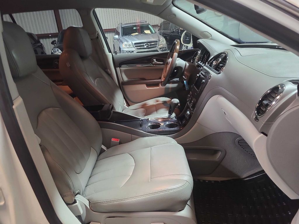 2015 Buick Enclave Image 31