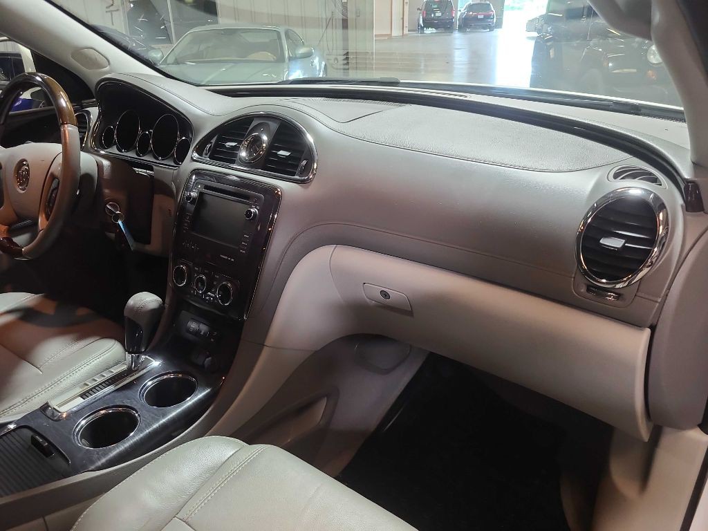 2015 Buick Enclave Image 33