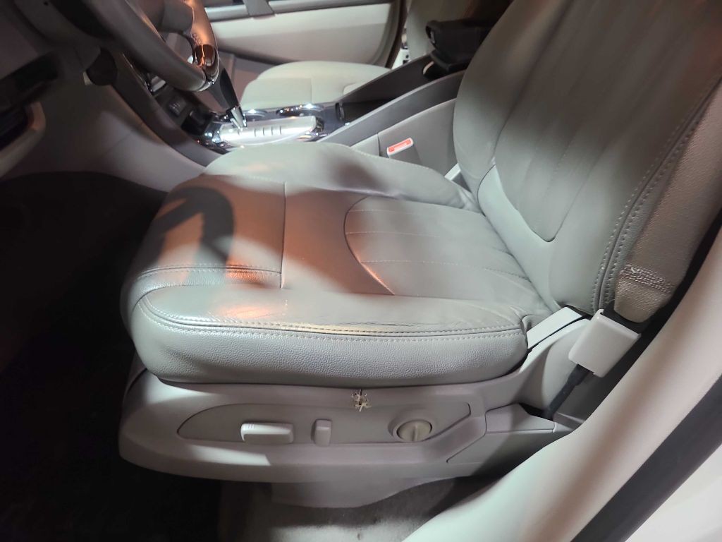 2015 Buick Enclave Image 35